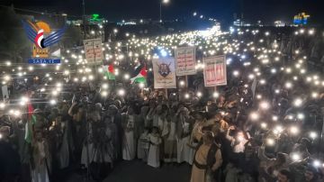 مسيرة جماهيرية بصعدة تبارك انتصارات القوات المسلحة مسيرة جماهيرية بصعدة تبارك انتصارات القوات المسلحة