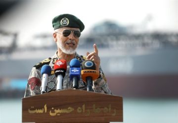 الجيش الإيراني: مضيق هرمز مغلق وتصريحات العدو بشأن بقائه مفتوحا شعارات جوفاء الجيش الإيراني: مضيق هرمز مغلق وتصريحات العدو بشأن بقائه مفتوحا شعارات جوفاء