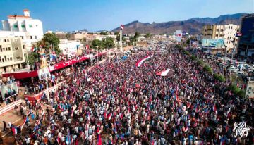 مشاهد جوية ترصد حشود مليونية الذكرى الـ55 لتأسيس الجيش الجنوبي في عدن مشاهد جوية ترصد حشود مليونية الذكرى الـ55 لتأسيس الجيش الجنوبي في عدن