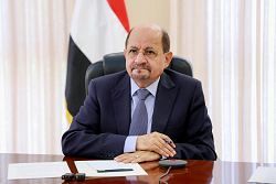 رئيس مجلس الوزراء في حوار مع صحيفة عكاظ: المعركة مع الحـ,ـوثيين لم تنته.. وسنستعيد المواقع التي فقدناها رئيس مجلس الوزراء في حوار مع صحيفة عكاظ: المعركة مع الحـ,ـوثيين لم تنته.. وسنستعيد المواقع التي فقدناها