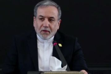 عراقجي مخاطبا نظيره الأردني: كم علينا أن ننتظر للرد على معتد لا يحترم سيادة إيران والعرب؟ عراقجي مخاطبا نظيره الأردني: كم علينا أن ننتظر للرد على معتد لا يحترم سيادة إيران والعرب؟
