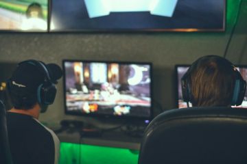 الإفراط في ألعاب الفيديو يرتبط بتغيرات في قشرة دماغ المراهقين الإفراط في ألعاب الفيديو يرتبط بتغيرات في قشرة دماغ المراهقين