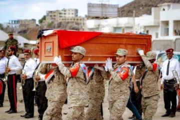 شهداء الغدر السعودي بالجنوب.. الشعب يطالب بمحاسبة المتورطين في الدم شهداء الغدر السعودي بالجنوب.. الشعب يطالب بمحاسبة المتورطين في الدم