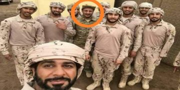 تعيين قائد جديد لجبهة الساحل الغربي يثير الشكوك حول مصير وصلاحيات طارق صالح تعيين قائد جديد لجبهة الساحل الغربي يثير الشكوك حول مصير وصلاحيات طارق صالح
