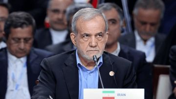 بزشكيان يطالب في قمة بريكس برد دولي فعال على الاعتداءات العسكرية بزشكيان يطالب في قمة بريكس برد دولي فعال على الاعتداءات العسكرية