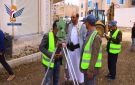 الوكيل المنتصر يتفقد مشروع شق وسفلتة شارع بمديرية صنعاء الجديدة - ye