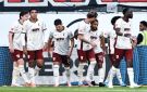  البوندسليغا أوغسبورغ يكتسح فرانكفورت ويتصدر... وسقوط قاس لهامبورغ - ye