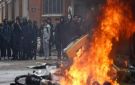 فرنسا تعلن أول تحرك أمني تجاه حراك الطلاب