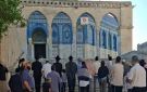 مستوطنون يؤدون طقوسا تلمودية في باحات الأقصى - ye