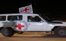 مركز فلسطيني: استئناف زيارات الصليب الأحمر يجب أن يكشف مصير المغيبين ويصل إلى جميع الأسرى