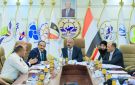 وزير النقل يبحث توحيد إجراءات الاستيراد وتسريع حركة السلع عبر موانئ عدن