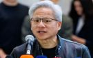جينسن هوانغ يرفض وصف البيت الأبيض لـ تقطير النماذج بالسرقة