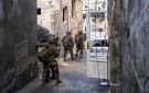 العدو الإسرائيلي يجبر عائلات على إخلاء منازلها في جنين ويحولها إلى ثكنات عسكرية