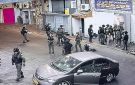العدو الإسرائيلي يحتجز متضامنا أجنبيا عند مدخل المغير برام الله ويقتحم بلدة عناتا بالقدس - ye