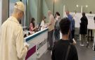 يسار الوسط يتقدم على اليمين المتطرف في انتخابات متقاربة بالسويد