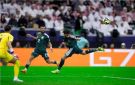 السعودية يهزم نظيره العماني بثلاثية نظيفة في خليجي 27