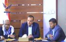 مناقشة استيعاب إنتاج مربي الأبقار من الحليب بمصانع الألبان في صنعاء